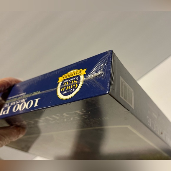 Jigssaw Puzzle 1000 Piece The Fall Of Heathmoor Manor Glow in the Dark Sealed - Picture 4 of 14